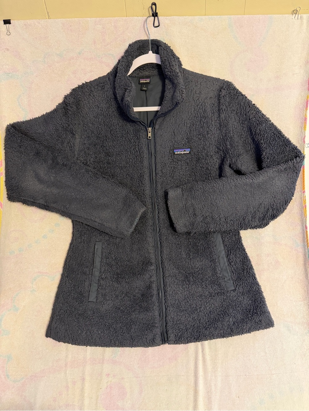 Patagonia Women’s Charcoal Gray Full-Zip Teddy Fleece Jacket